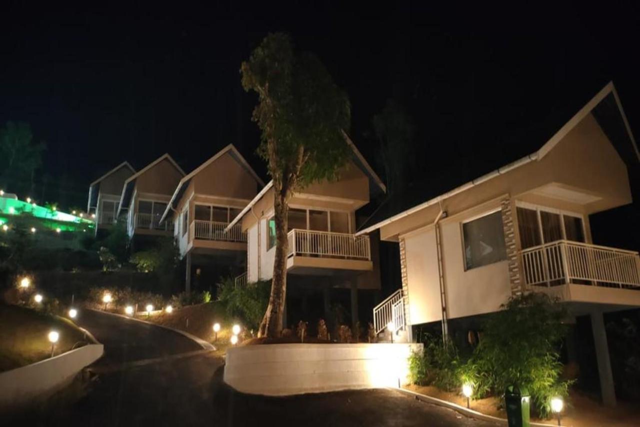 Aveda Munnar Mountains And Mist Hotel Bagian luar foto